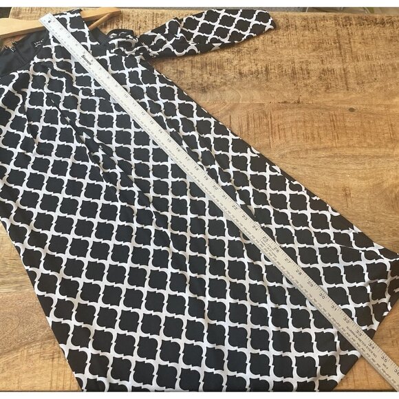 TAHARI Arthur S Levine Dress Size 2 Women Black Geometric Cold Shoulder Shift - Picture 6 of 8